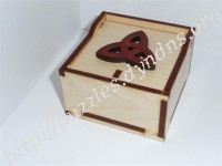 Trinity knot box